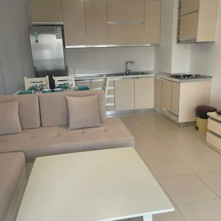 Edi House Апартаменты